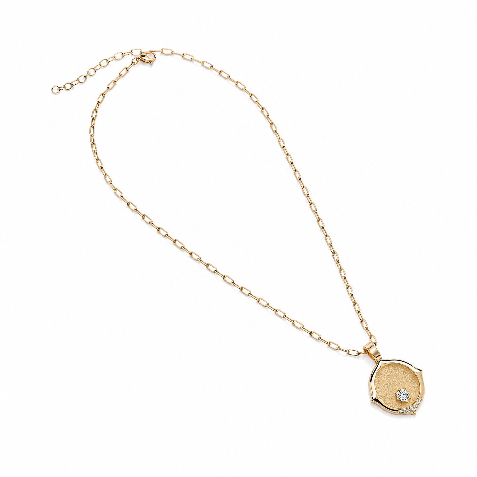 KOHNIL The Hestia Amulet Round Brilliant Moissanite Necklace in 18K Gold Plated 925 Silver - 图片 3