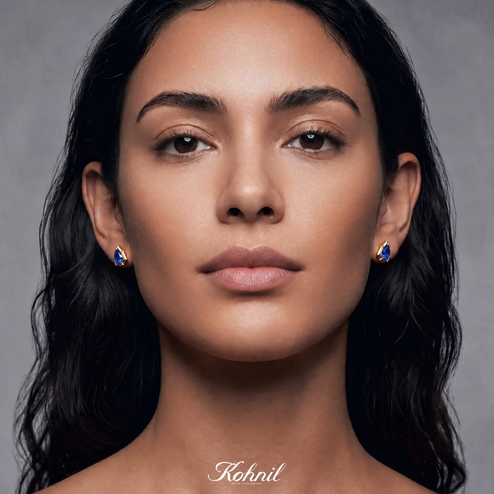 KOHNIL The Vintage Crown Teardrop Sapphire Studs in 18K Gold Plated 925 Silver - 图片 4